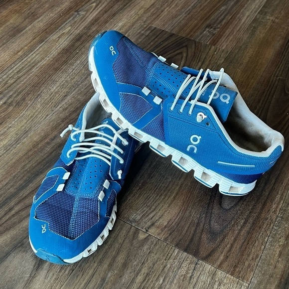 ON Cloud Womens Running Sneakers - Picture 4 of 14